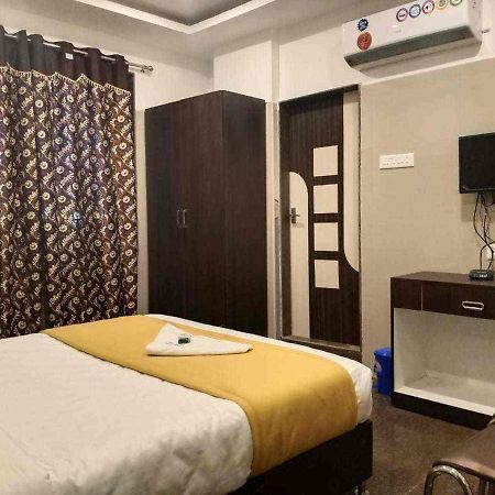 Kjr Residency&Rooms Ченнаи Экстерьер фото